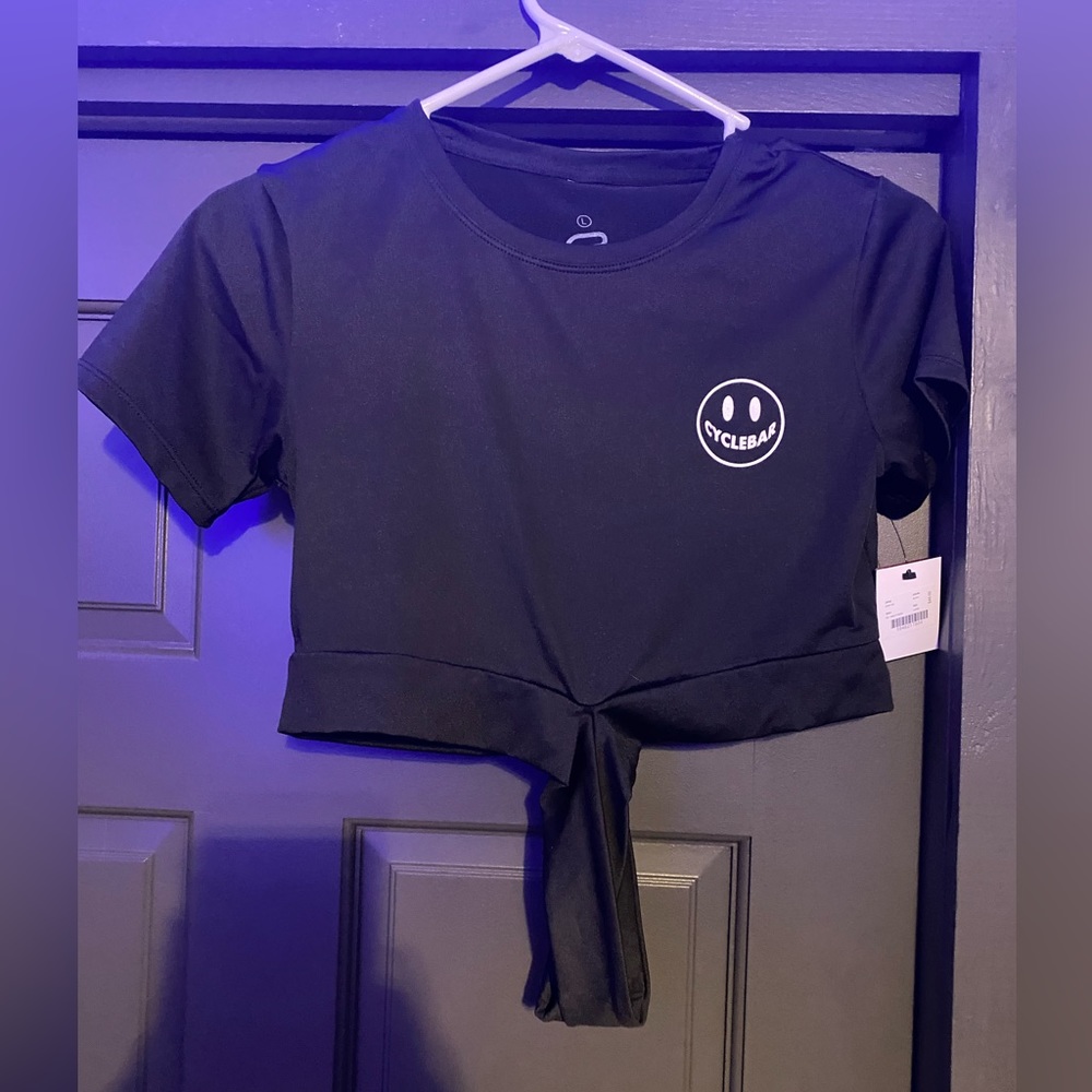 CycleBar Cropped Smiley Glow Tee